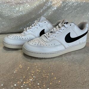Men’s Nike Court Vision Low size 9.5
